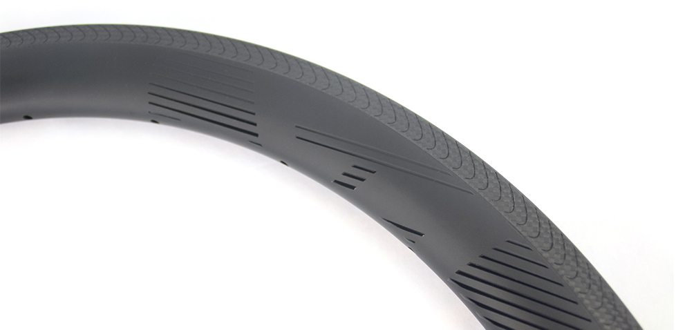 tubeless tires on clincher rims