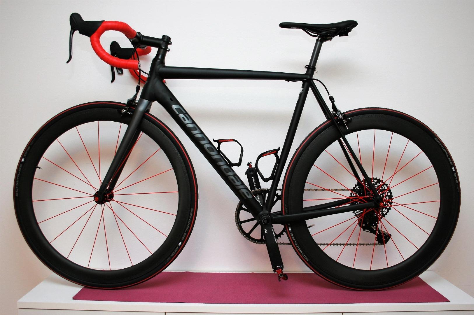 carbon fiber wheels road bike
