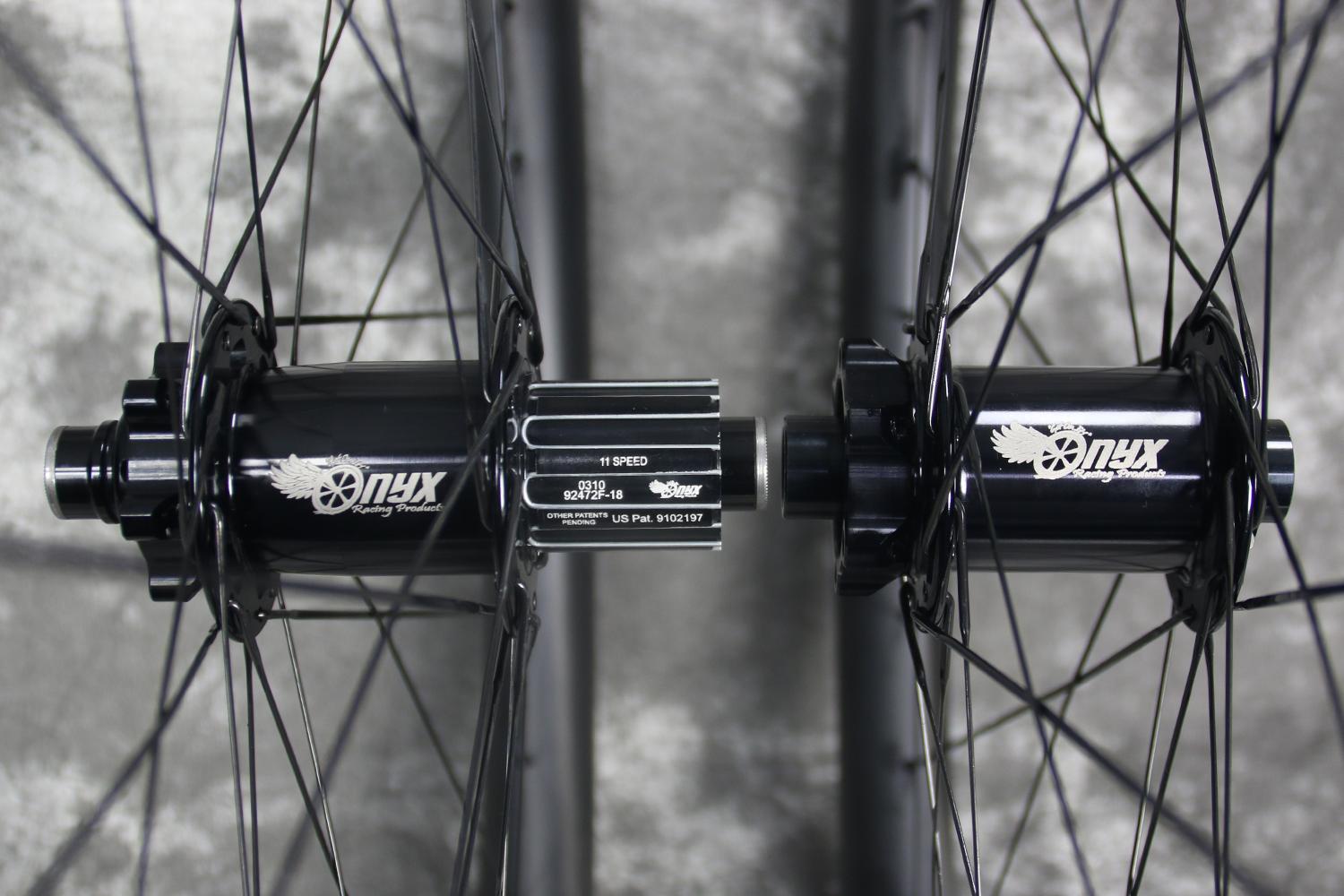 onyx road hubs