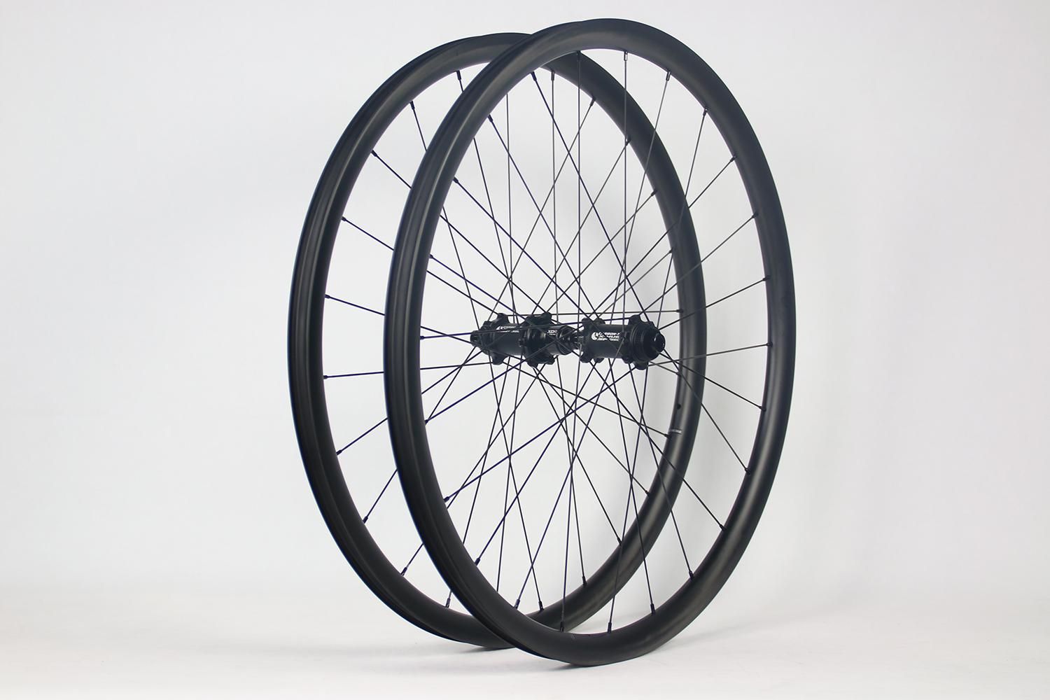 light carbon rims