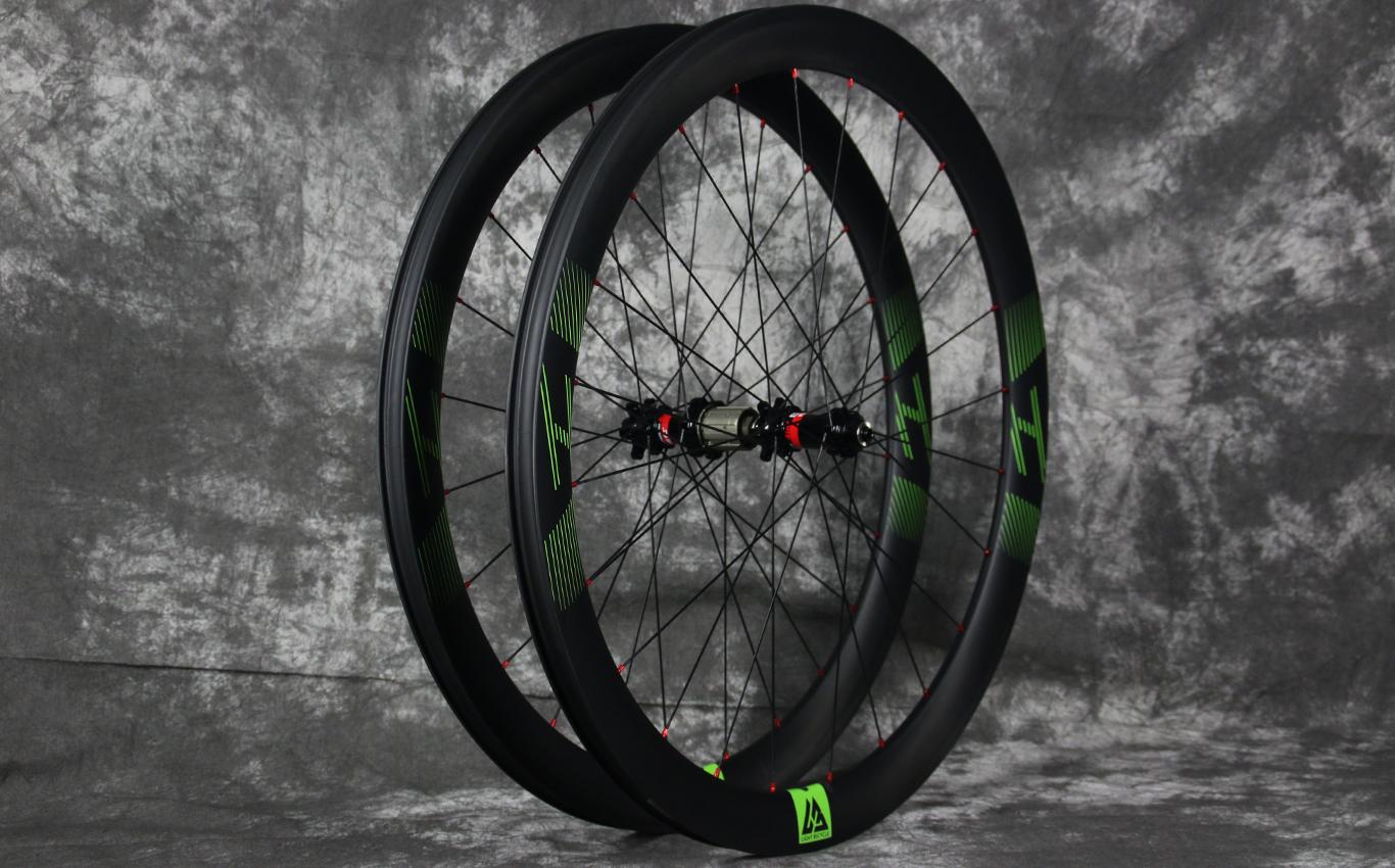 light bicycle carbon rims