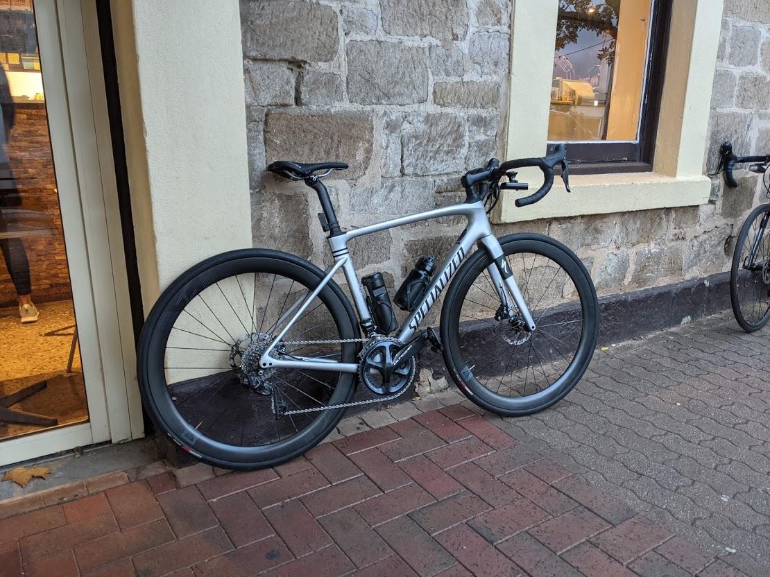 specialized 2021 roubaix