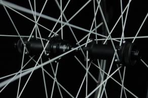 light-bicycle-ar55-disc-carbon-wheels-laced-to-pace-hubs