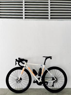 light-bicycle-ar55-disc-custom-all-road-carbon-wheelset-matte