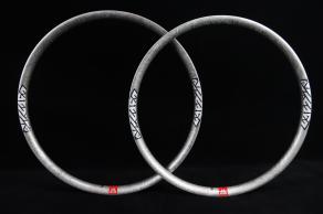 light-bicycle-en932-custom-carbon-rims