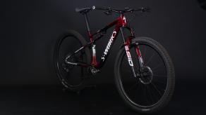 light-bicycle-xc925-mountain-carbon-wheelset-installed-on-a-specialized-s-works